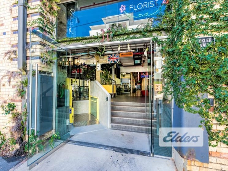 Click to view all images 30 Florence Street Newstead QLD 4006 - Image 3