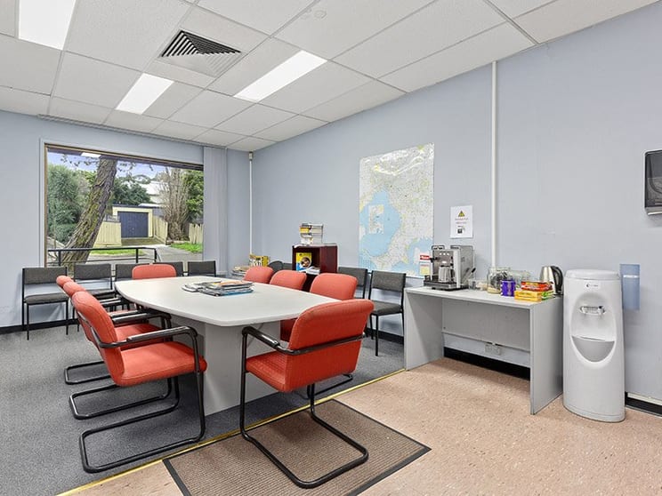 24 Harker Street Burwood VIC 3125 - Image 3