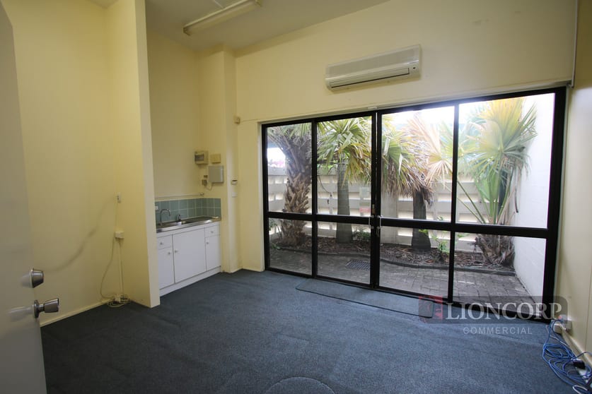 Click to view all images 3/3 Curban Street Underwood QLD 4119 - Image 2