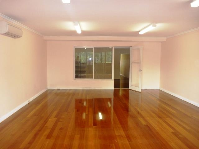 Click to view all images Level 1/272 Doncaster Road Balwyn North VIC 3104 - Image 2