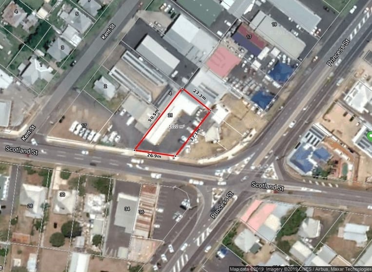Click to view all images 21 Scotland Street Bundaberg East QLD 4670 - Image 3