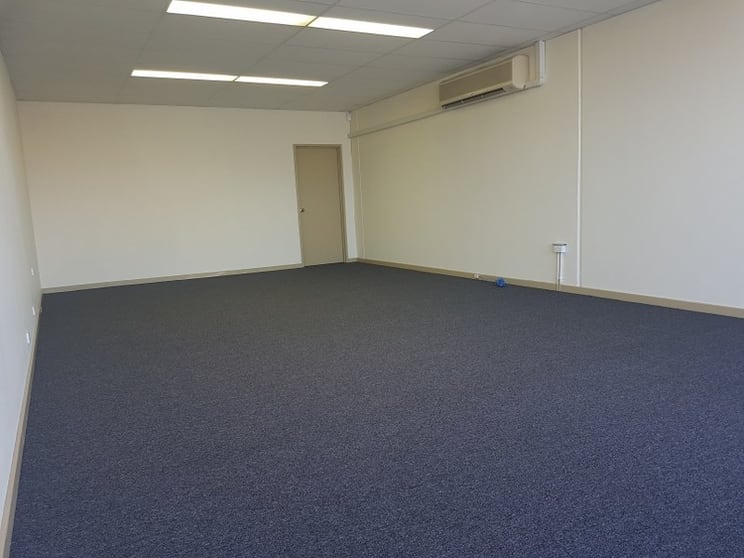 Click to view all images 2/30 Juna Drive Malaga WA 6090 - Image 2