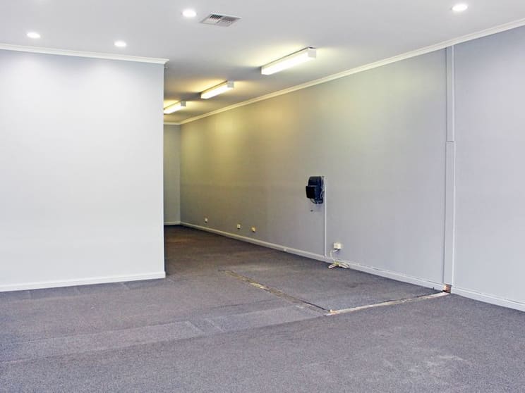Click to view all images 199 Queen Street St Marys NSW 2760 - Image 3