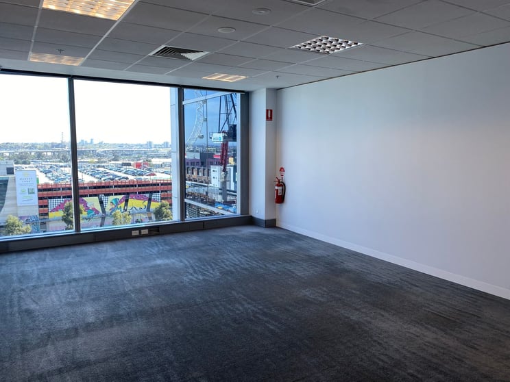 Click to view all images 1002/401 Docklands Drive Docklands VIC 3008 - Image 3