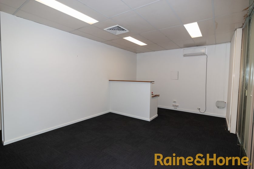 1/207 Brisbane Street Dubbo NSW 2830 - Image 3