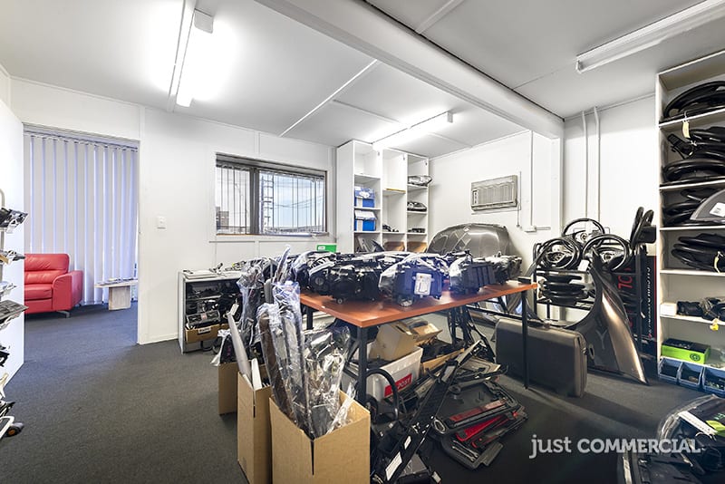 Click to view all images 11-13 Glomar Court Dandenong VIC 3175 - Image 3