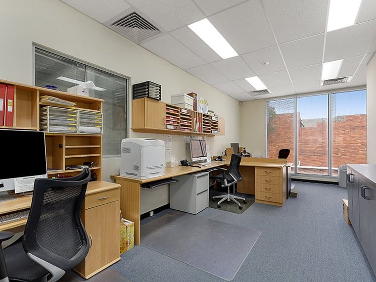 Click to view all images 4/58 Lexton Road Box Hill North VIC 3129 - Image 3