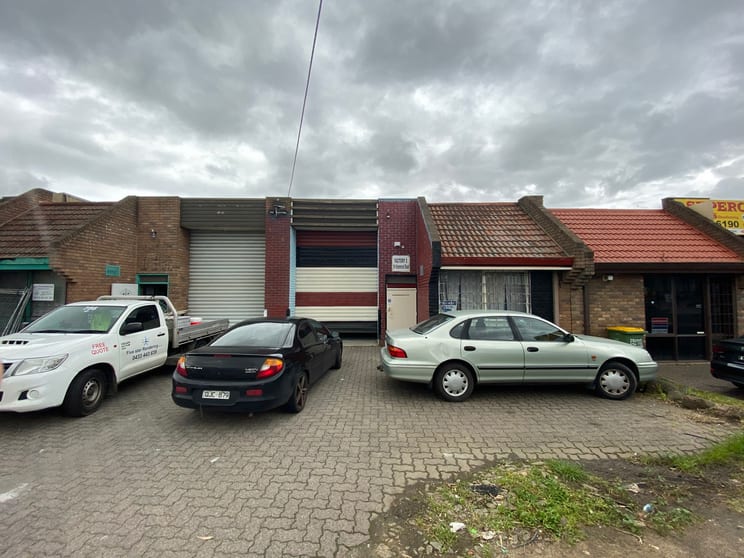 Click to view all images 2/114 Hammond Road Dandenong South VIC 3175 - Image 2