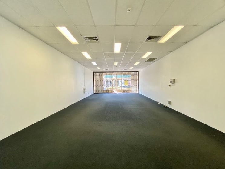 Click to view all images Shop 6, 100 George Street Windsor NSW 2756 - Image 2