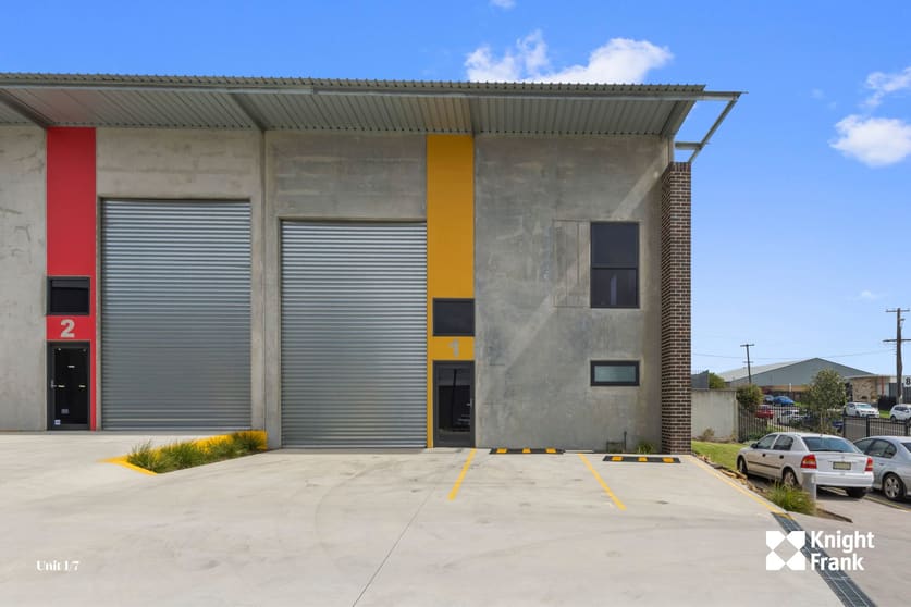 Click to view all images 1 and 11/7 Investigator Drive Unanderra NSW 2526 - Image 2
