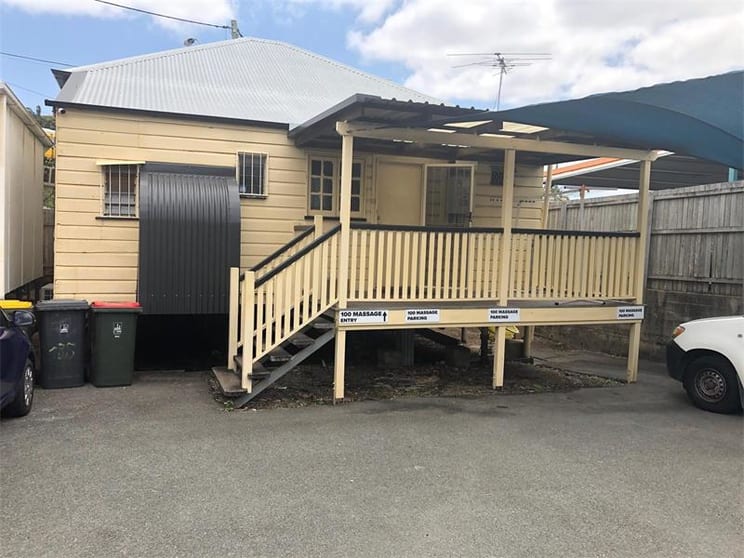 Click to view all images 100 Annerley Road Woolloongabba QLD 4102 - Image 2