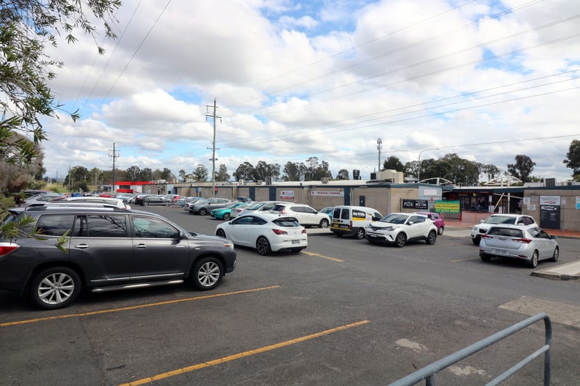 Click to view all images Dunheved Road Werrington NSW 2747 - Image 2
