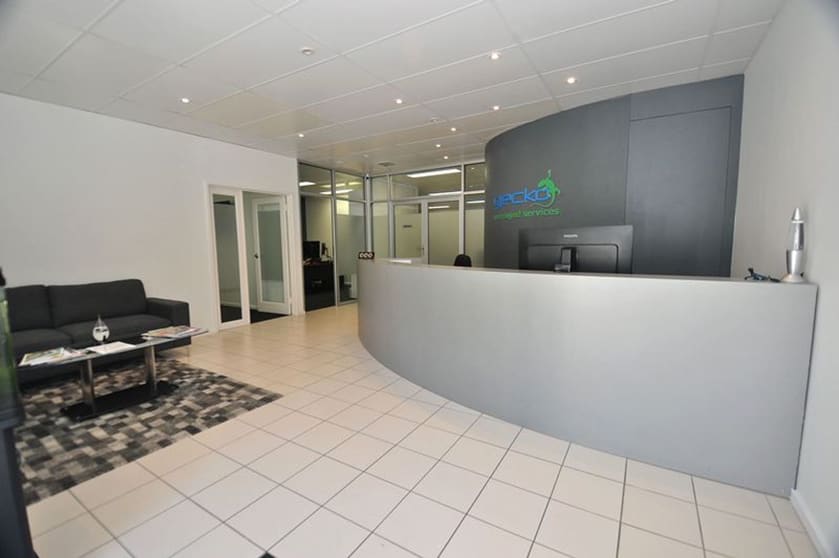 Click to view all images 53 Myers Street Bendigo VIC 3550 - Image 2