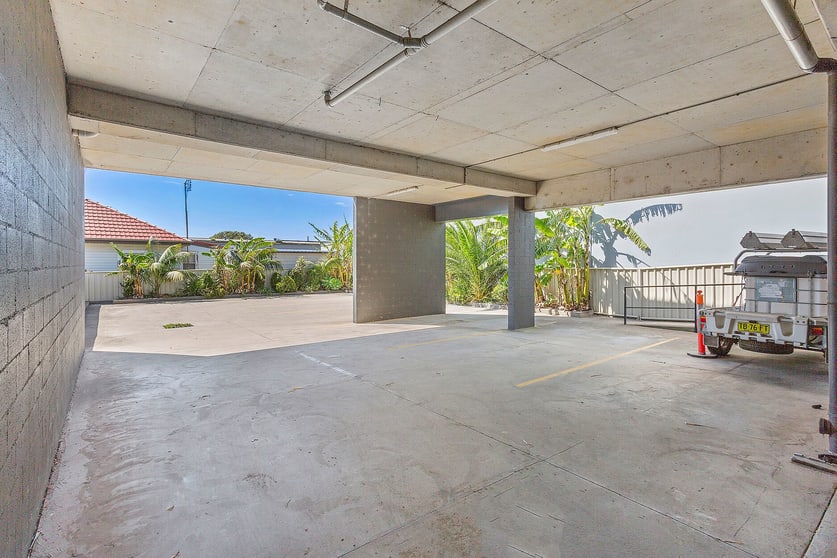 Click to view all images 1/77 Auburn Street Wollongong NSW 2500 - Image 2