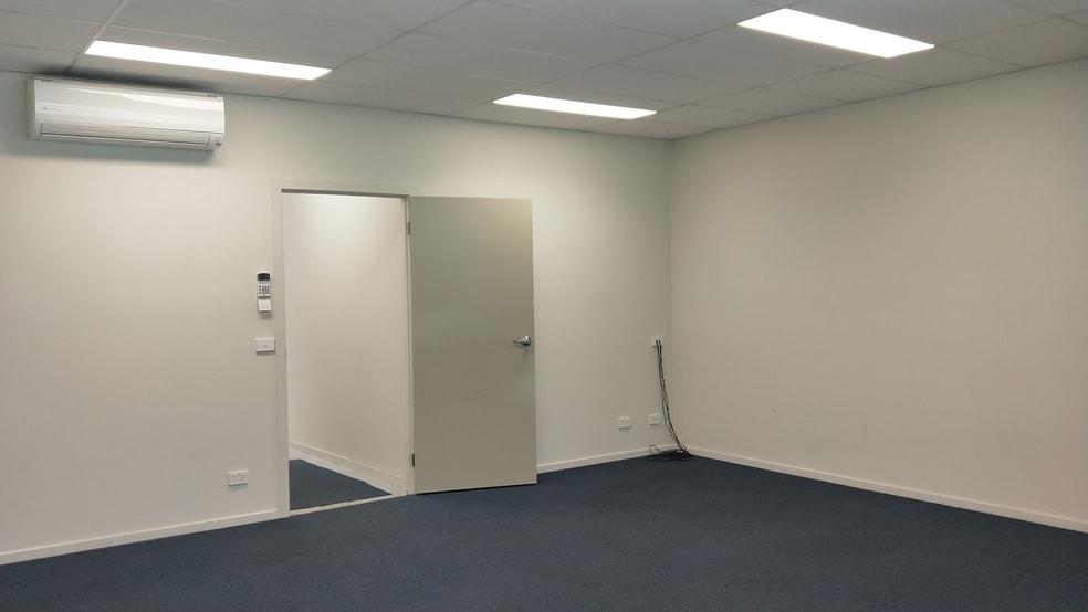 3/238 Governor Road Braeside VIC 3195 - Image 3
