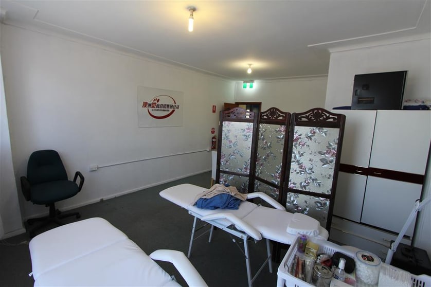 4/185D Forest Road Hurstville NSW 2220 - Image 2