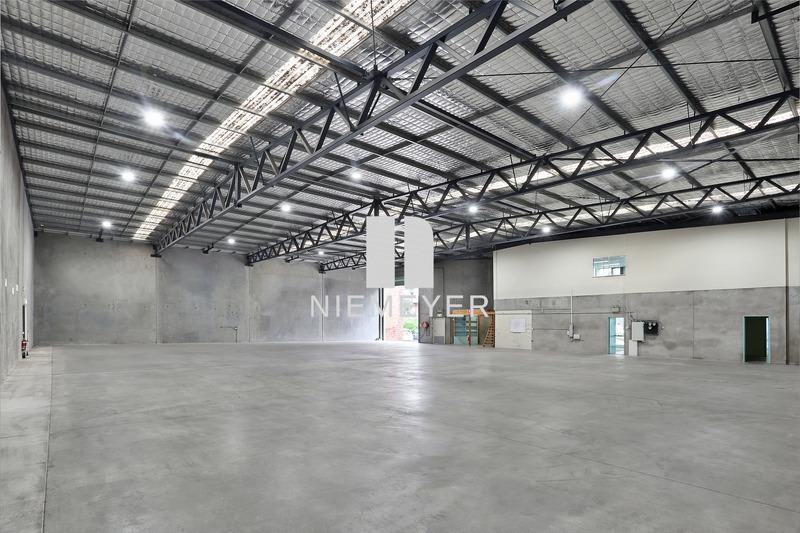 Warehouse & Office/35 Garema Circuit Kingsgrove NSW 2208 - Image 3