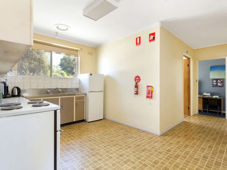 Click to view all images 1/45 Grant Road Somerville VIC 3912 - Image 3