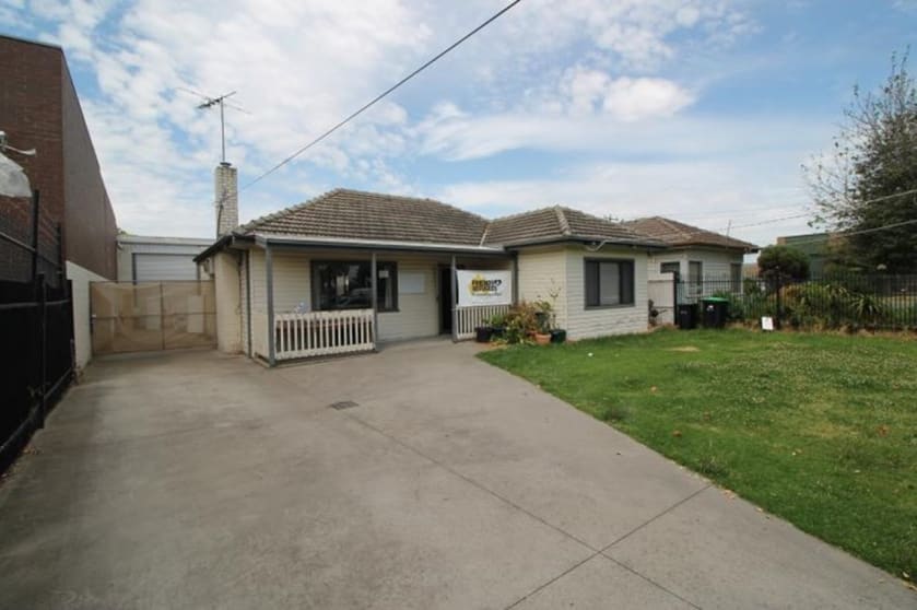 13 Leslie Street Dandenong VIC 3175 - Image 1