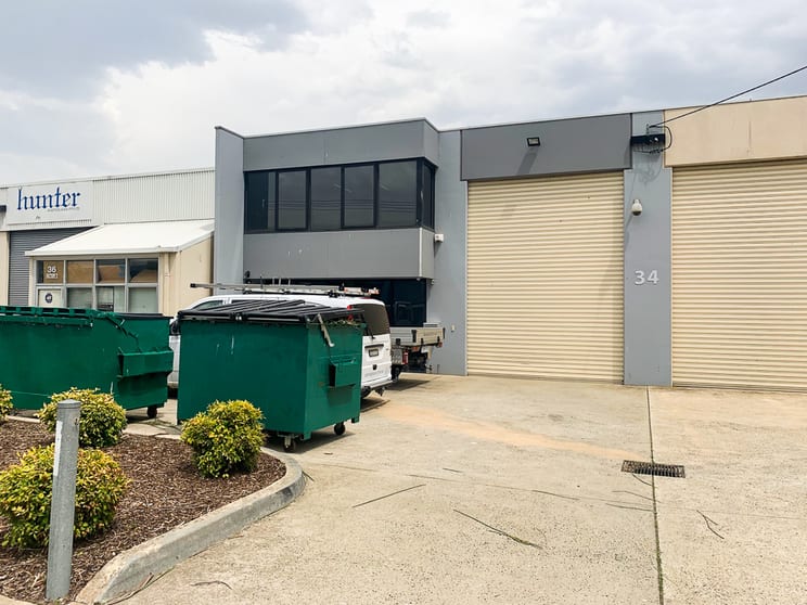 Click to view all images 34A Cumberland Drive Seaford VIC 3198 - Image 2
