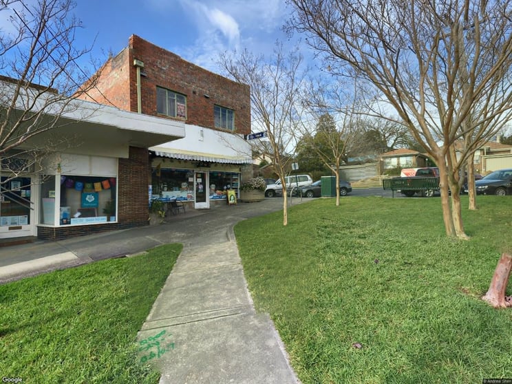 Click to view all images 15 Arcade Road Mont Albert North VIC 3129 - Image 1
