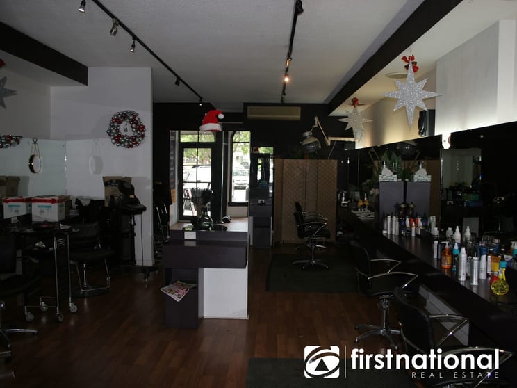 Click to view all images 12 Blackburne Square Berwick VIC 3806 - Image 3