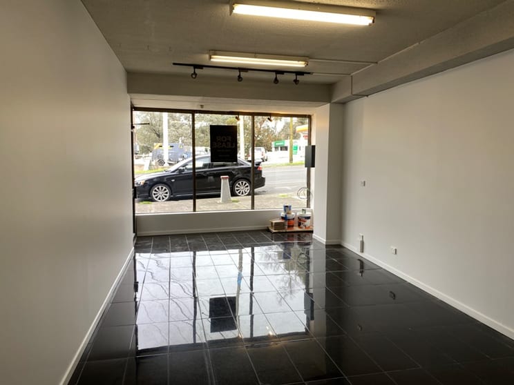 Click to view all images 2/143 Main Street Greensborough VIC 3088 - Image 3