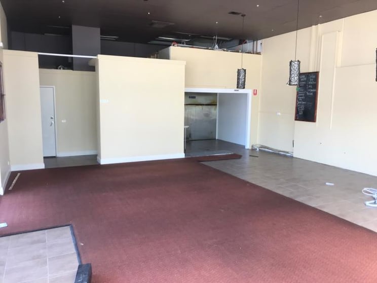 Click to view all images 18 Total/18-36 Lakeside Boulevard Pakenham VIC 3810 - Image 2
