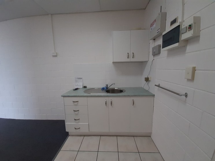 8/107 Boat Harbour Drive Pialba QLD 4655 - Image 3