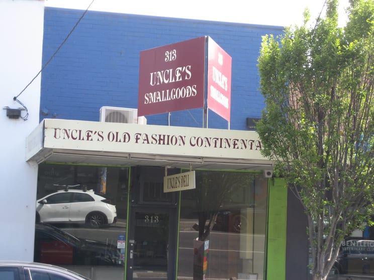 Click to view all images 313 Centre Road Bentleigh VIC 3204 - Image 3