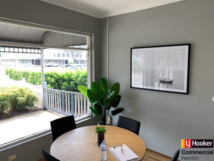 Click to view all images Blaxland NSW 2774 - Image 1