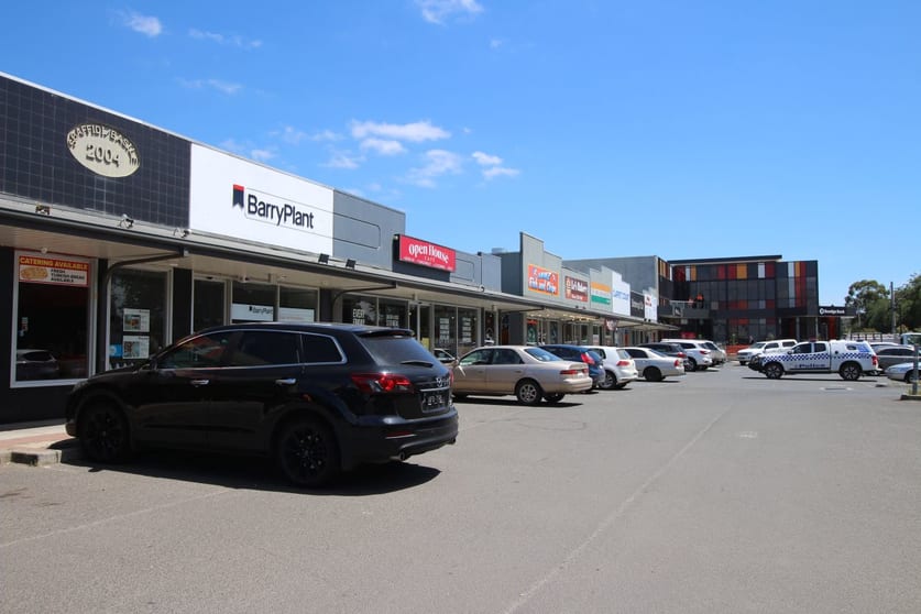 Click to view all images 1/51 High Street Wallan VIC 3756 - Image 3