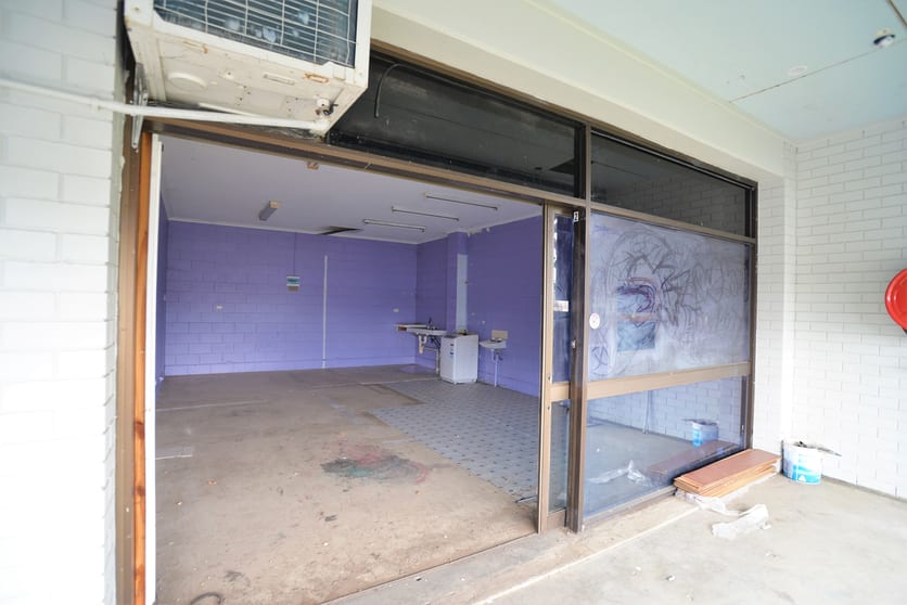 Click to view all images Shop 2/1 King Arthur Boulevard Bethania QLD 4205 - Image 3