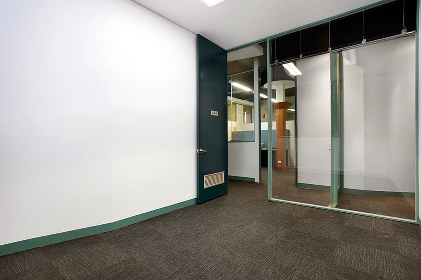 6/214 Graham Street Port Melbourne VIC 3207 - Image 2