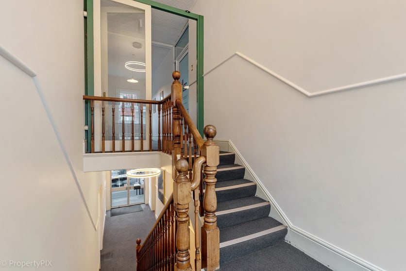 Click to view all images 4/21 Bathurst Street Hobart TAS 7000 - Image 3