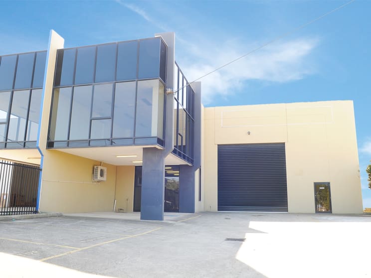 Click to view all images 2/3 Merri Concourse Campbellfield VIC 3061 - Image 1