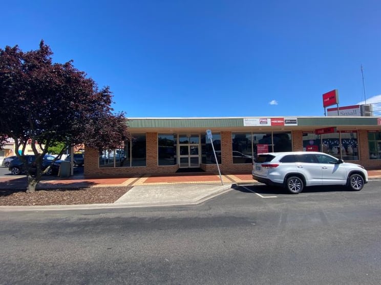 Click to view all images 1/21 Alexandra Road Ulverstone TAS 7315 - Image 2
