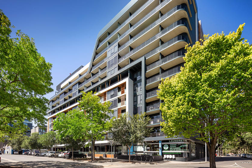 Click to view all images 30B Bray Street South Yarra VIC 3141 - Image 2