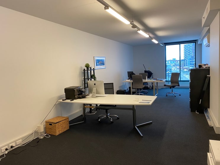 Click to view all images 303/198 Harbour Esplanade Docklands VIC 3008 - Image 2