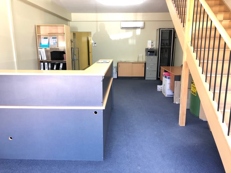 Click to view all images 15B/11-17 Cairns Street Loganholme QLD 4129 - Image 2