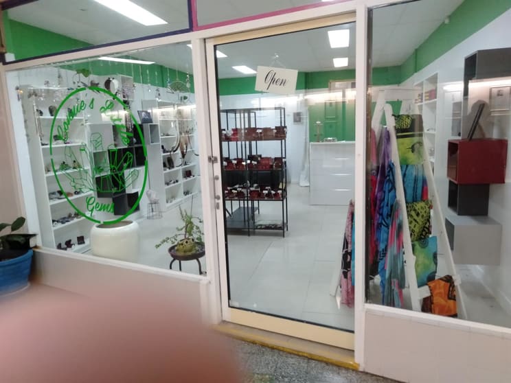 Click to view all images Redcliffe QLD 4020 - Image 1