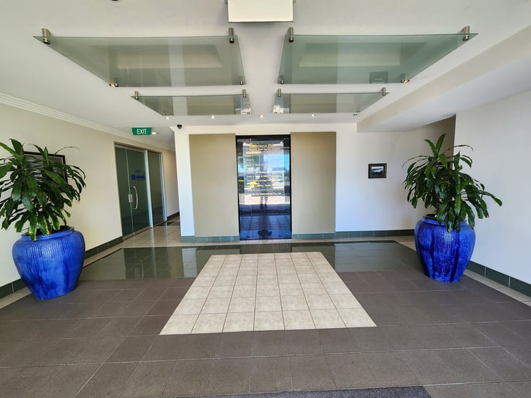 37 Bundall Road Bundall QLD 4217 - Image 3