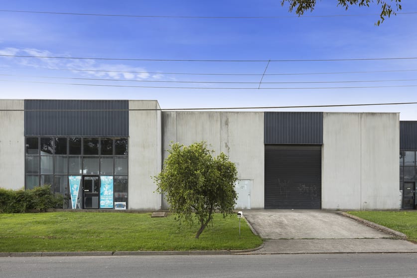 1/15 Burgess Road Bayswater North VIC 3153 - Image 1
