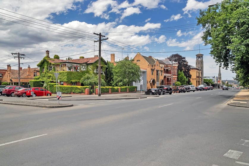 Click to view all images 716 Sturt Street Ballarat Central VIC 3350 - Image 3