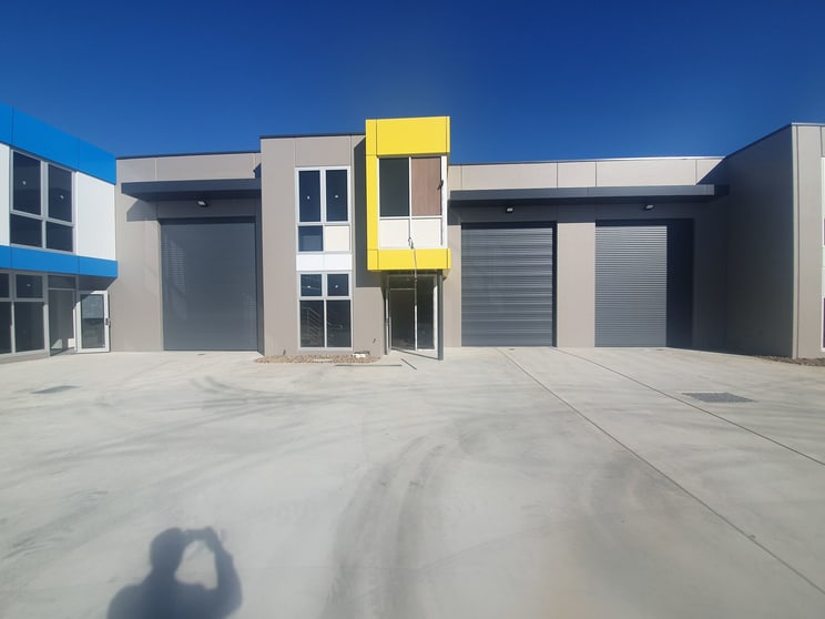 Click to view all images 5/9-11 Industrial Circuit Cranbourne West VIC 3977 - Image 1