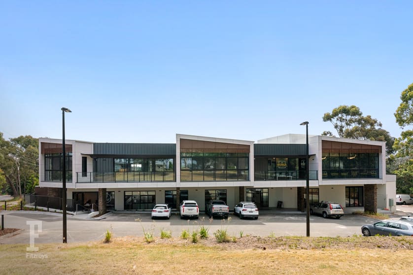 Click to view all images 4 Launders Avenue Wonga Park VIC 3115 - Image 3