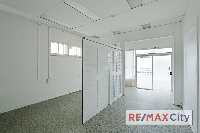 Click to view all images 1/676 Wynnum Road Morningside QLD 4170 - Image 2