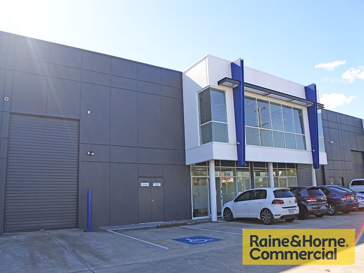 Click to view all images T2/276 Abbotsford Road Bowen Hills QLD 4006 - Image 1