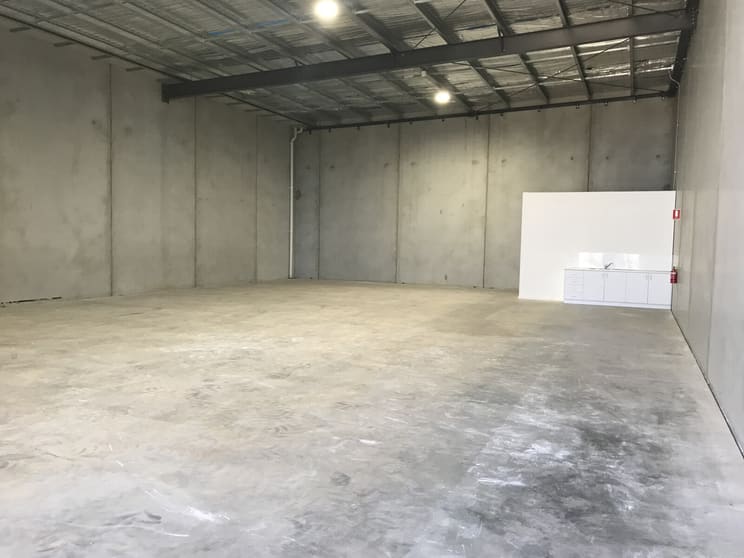 Click to view all images 30 Icon Drive Delacombe VIC 3356 - Image 2