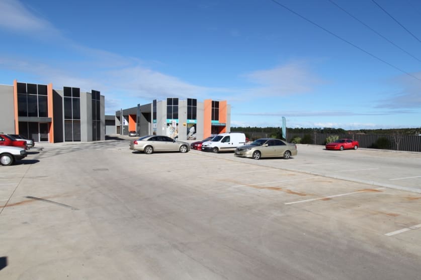 9/27-29 Fuller Road Ravenhall VIC 3023 - Image 2